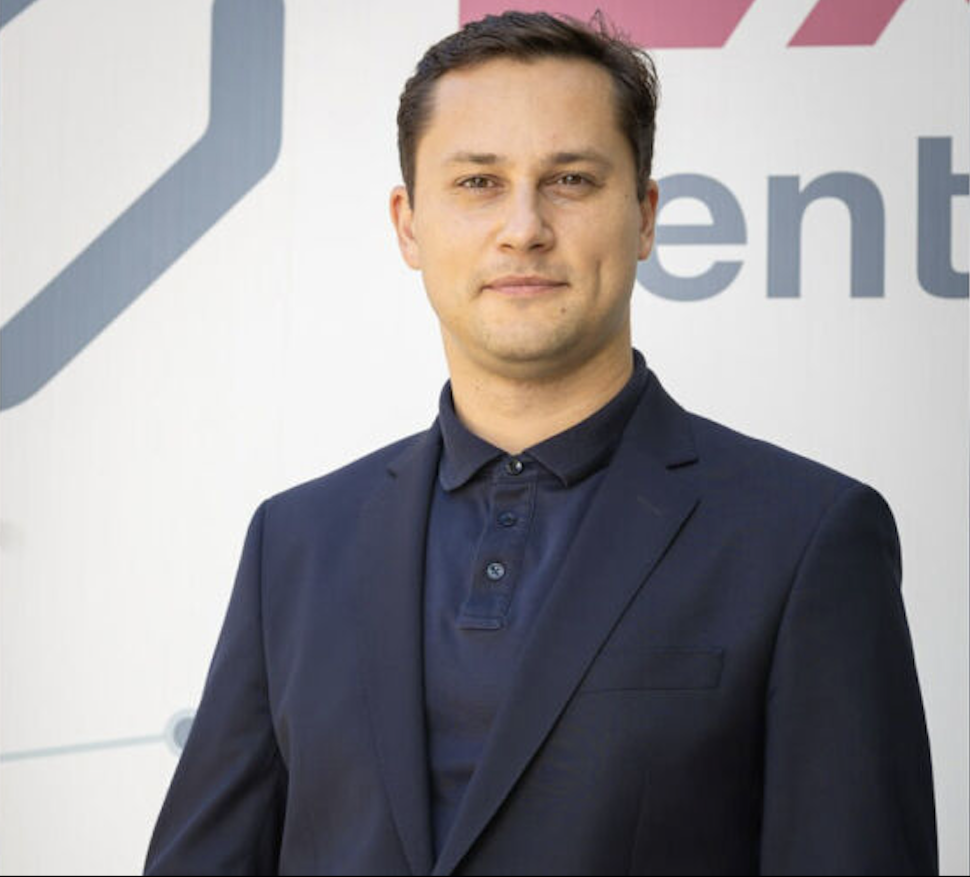 Adrian Lupușor — MDFundmere endorsement